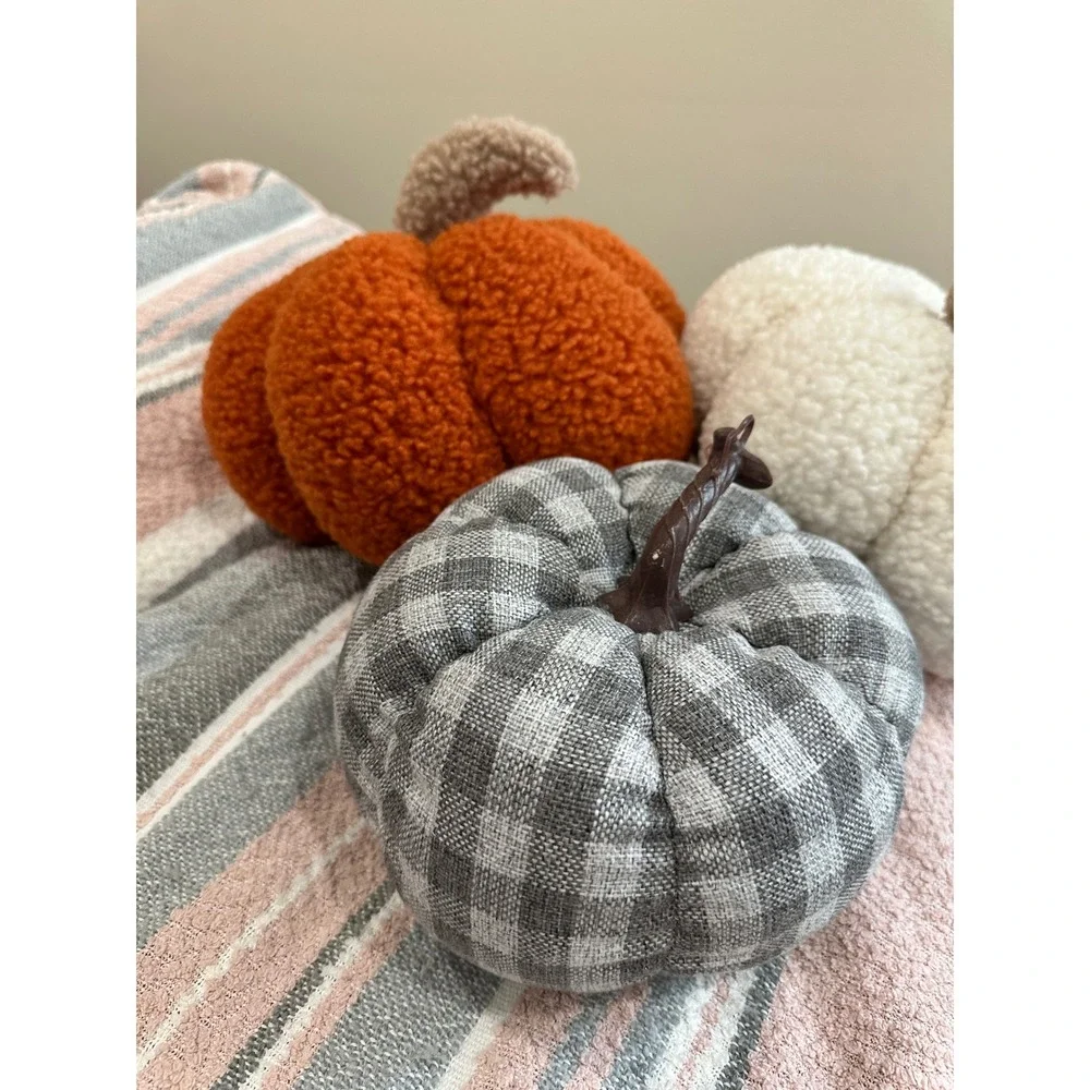 N/A decorative pumpkin